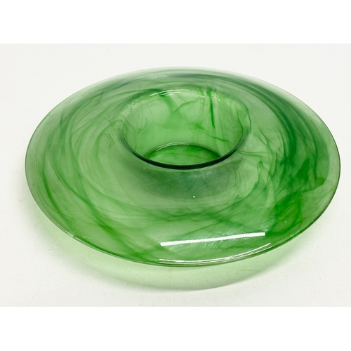 679 - An Art Deco Davidson Glass bowl. 1930/1940. 23x7cm.