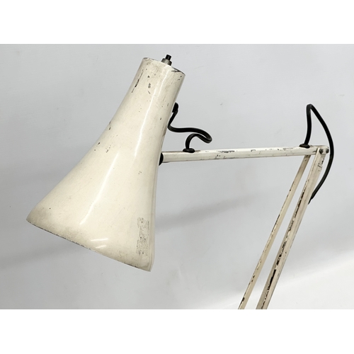 596 - A 1960’s anglepoise lamp.