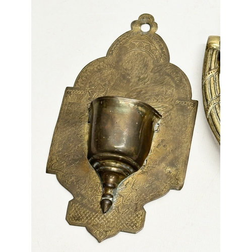 620 - Victorian brassware. A Late 19th Century brass door knocker 21cm. A small Galleon style door knocker... 