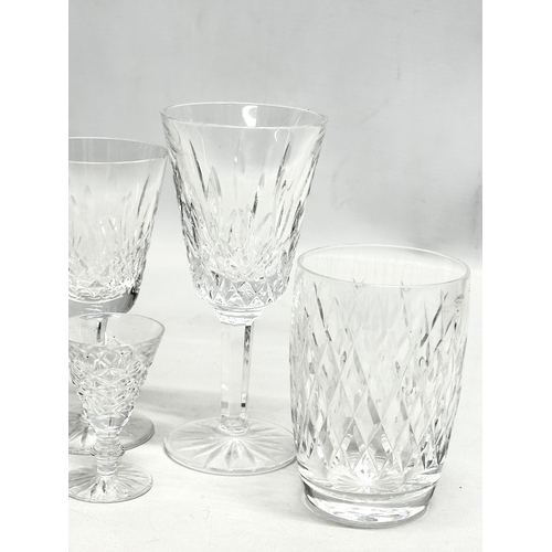 667 - Waterford Crystal. 9 pieces of Irish crystal by Waterford. Waterford Lismore, Colleen etc. wine glas... 