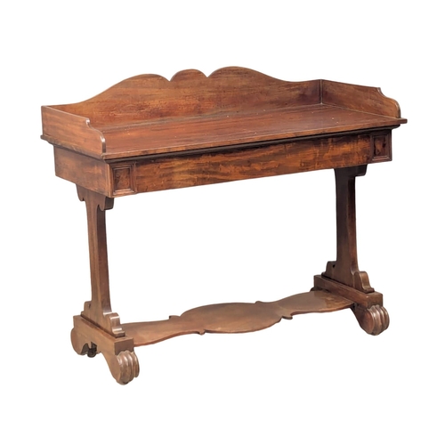 398 - A William IV mahogany gallery back side table / washstand. Circa 1830. 110x52.5x92cm(1)