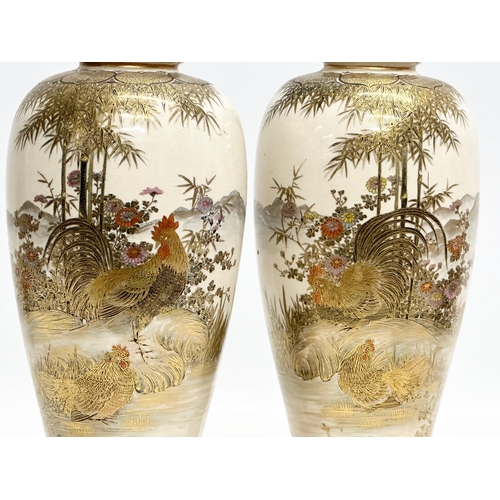 153 - A pair of signed Japanese hand painted vase. By Satsuma. Late Meiji/Early Taisho Period. Early 20th ... 