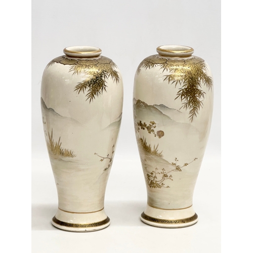 153 - A pair of signed Japanese hand painted vase. By Satsuma. Late Meiji/Early Taisho Period. Early 20th ... 