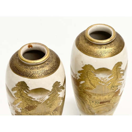 154 - A pair of small signed Japanese hand painted vases. By Satsuma. Late Meiji/Early Taisho Period. Earl... 