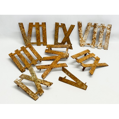 780 - A quantity of Late 19th/Early 20th Century cast iron Roman numerals. 23cm