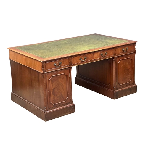 111 - A large Georgian style mahogany pedestal partners desk, with leather top. 153x92x76cm (1)