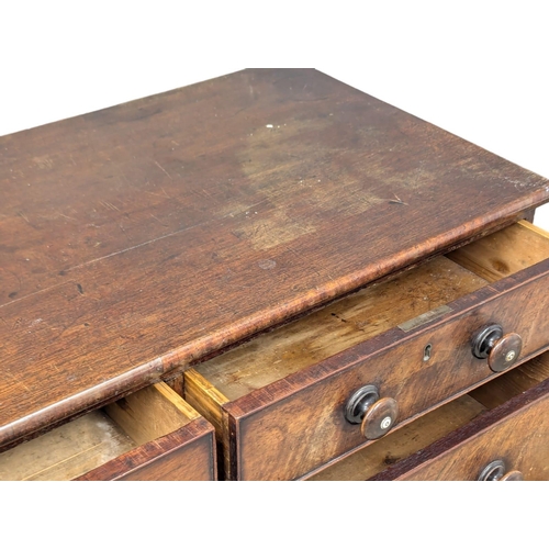 142 - A large Late George III mahogany chest of drawers. Circa 1800-1820. 110x53x111cm (2)