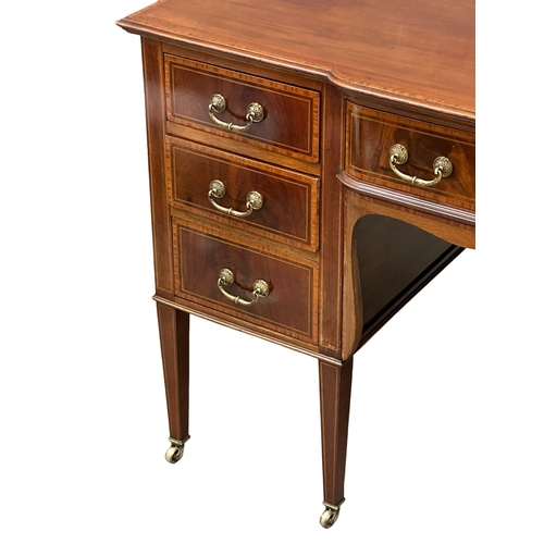 160 - A Late 19th Century Sheraton Revival inlaid mahogany sideboard. Circa 1890-1900. 138x58x82cm (1)