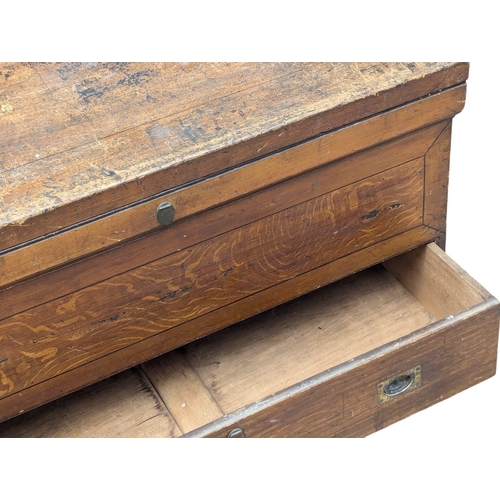 259 - A 19th Century pine kist with fitted interior, exterior drawer and original scumble paint. 104x55.5x... 