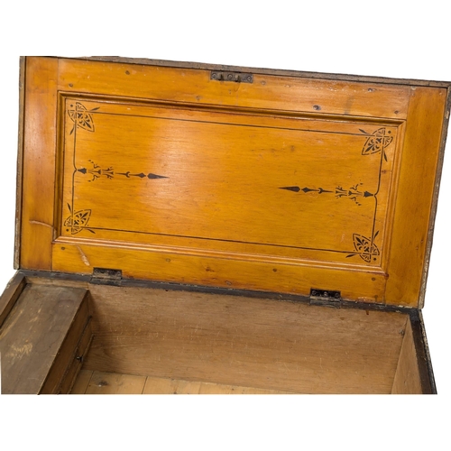 259 - A 19th Century pine kist with fitted interior, exterior drawer and original scumble paint. 104x55.5x... 