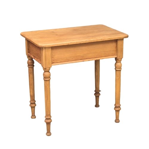 384 - A Late 19th Century pine hall table / side table. Circa 1890-1900. 76.5x50x76.5cm  (4)