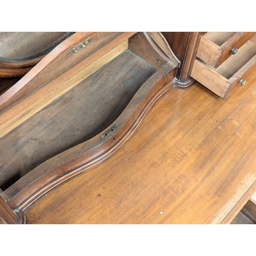 550D - A Mid 19th Century Victorian mahogany duchess dressing table on Cabriole legs. Circa 1860s. 122x50x1... 