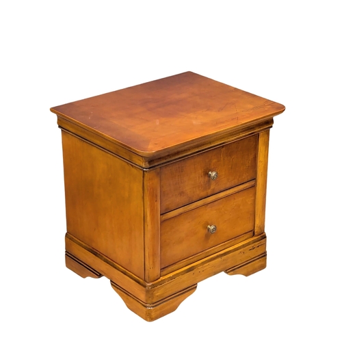 654A - A pair of 19th Century style bedsides with 2 drawers. 58.5x49x59cm (5)