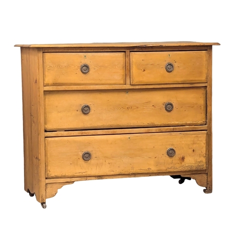 940 - A Late Victorian pine chest of drawers. Circa 1900. 10745x85cm (5)