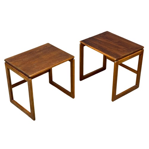 96 - A Danish style Mid Century teak coffee table with 2 nesting tables. 103x43x48cm (1)