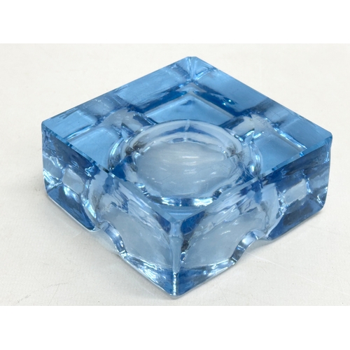 166 - A Mid Century kingfisher blue glass ashtray. 1960-1970. 9.5x9.5x4.5cm.