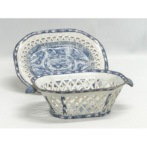 209 - An Early 19th Century English reticulated chestnut basket and platter. Circa 1800-1820. 23.5x19cm. 2... 