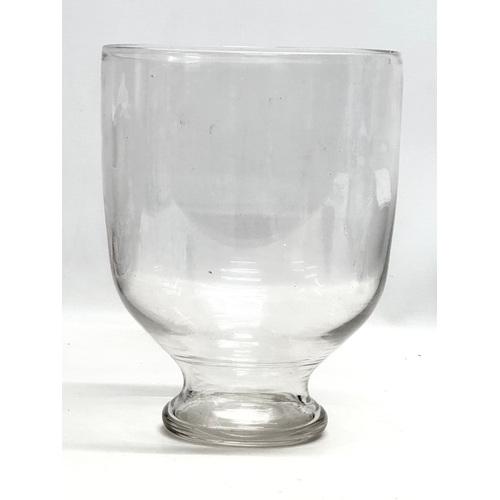 215 - A Late 19th/Early 20th Century glass ice bucket. 18x23.5cm