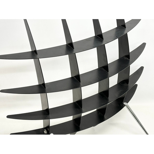 250 - Nencini & Brothers for Cattelan Itali. Metal rack. 69x29x70cm