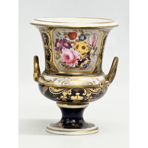 13 - An Early 19th Century Crown Derby campana vase. Circa 1800-1810. 14x17cm.