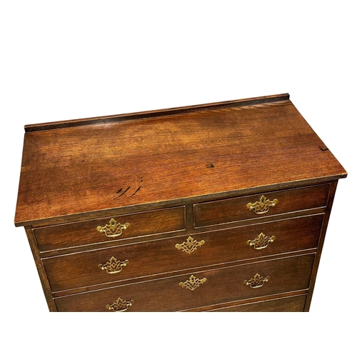 128 - A Late 18th Century George III oak chest of drawers. Circa 1780-1790. 102x50x92cm (1)