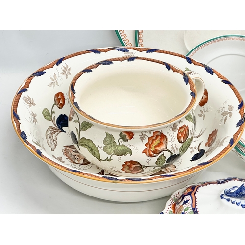 999 - A quantity of Late 19th Century Victorian dinnerware etc. Wedgwood wash bowl and chamber pot. 3 plat... 