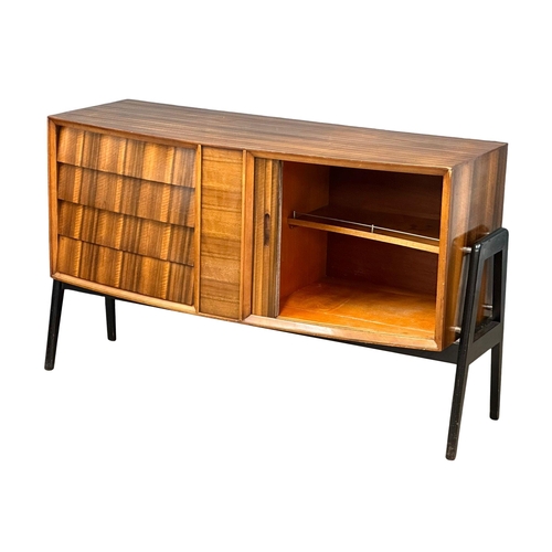 186 - Herbert Gibbs. A Mid Century bow front sideboard. 148x53x87cm (4)