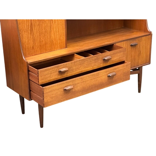 22 - A G-Plan “Brasilia” Mid Century teak highboard cocktail sideboard. 153x43.5x136cm (5)