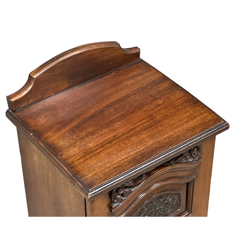 239 - A Late Victorian mahogany bedside cabinet. Circa 1900. 39x34x82cm(5)