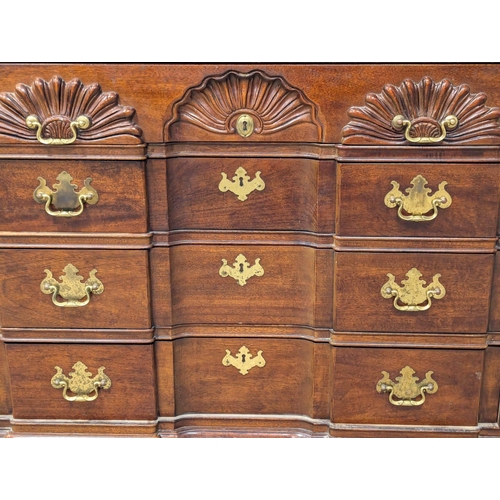 439 - An American Chippendale style mahogany chest of drawers. 98x50x86cm