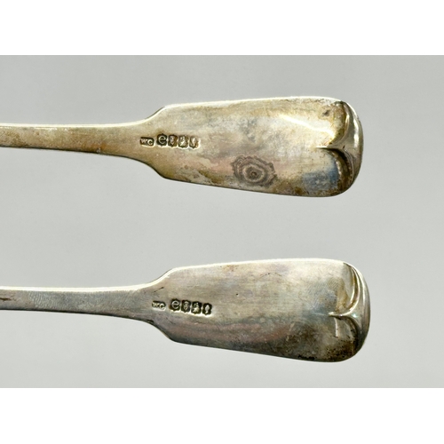 598 - Irish silver serving spoons. William Cummins. Dublin, 1825. George IV. 142 grams. 22.5cm (2)