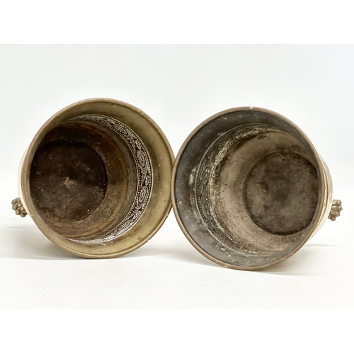 508 - A pair of Early 20th Century English brass jardiniere/planters, raised in 3 lion paw feet. 17x15cm