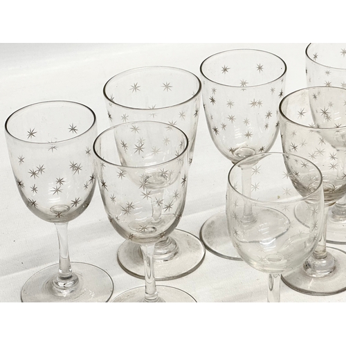 164 - 7 19th Century Victorian etched port glasses. Circa 1860-1870. 12cm