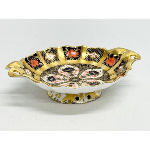 281 - 4 pieces of Royal Crown Derby Imari. An XLIX Imari footed dish 16x13x4cm. A pair of 1128 Imari foote... 