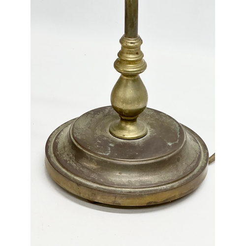 226 - An Early/Mid 20th Century brass swan neck table lamp. 48cm.