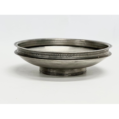 334 - A Norwegian Mid Century pewter bowl. 21x6cm