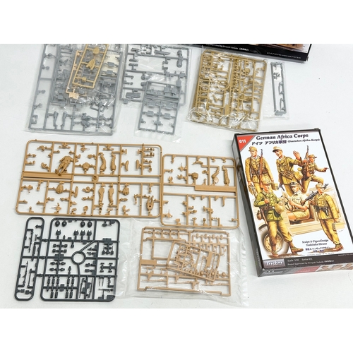 744 - 3 boxes of models kits. An unused Dragon Deutsche Afrika Korps. A Tristar German Africa Corps. An un... 