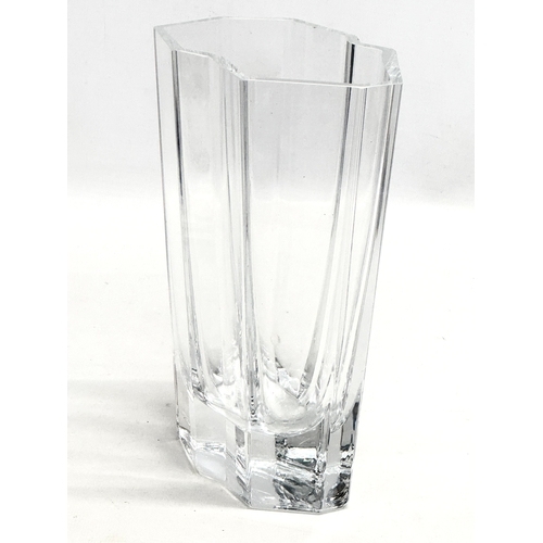 65 - Tapio Wirkkala for littala. A signed 20th Century Finish “Sointu” glass vase. 1980’s. 14.5x9x19.5cm