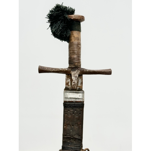 275 - A Late 19th Century Sudanese Mahdi Dervish Kaskara Broadsword, with Scabbard. 112cm