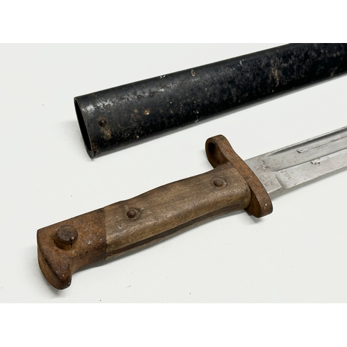 513 - A WWII bayonet. 39cm