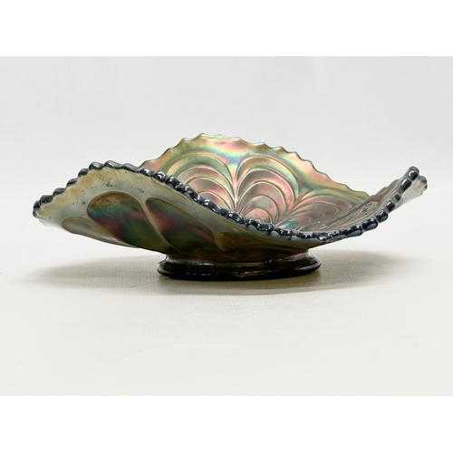 580 - 2 Early 20th Century Fenton Carnival Glass bowls. 16x15x8cm. 15x14x5cm