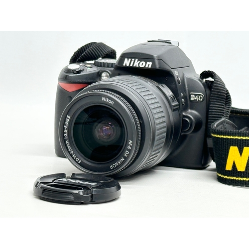 771 - A Nikon D40 camera.