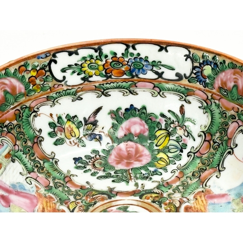 440 - An Early 20th Century Chinese export Rose Medallion bowl. 20x8cm.