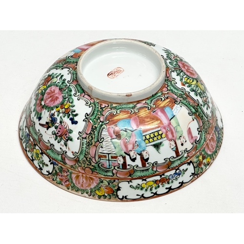 440 - An Early 20th Century Chinese export Rose Medallion bowl. 20x8cm.