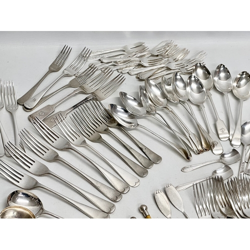 829 - A large collection of good quality Early 20th Century silver plated cutlery.