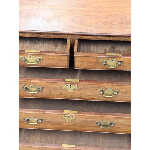 264 - A small proportioned George III Late 18th Century mahogany writing bureau on bracket feet. 80x45x94c... 