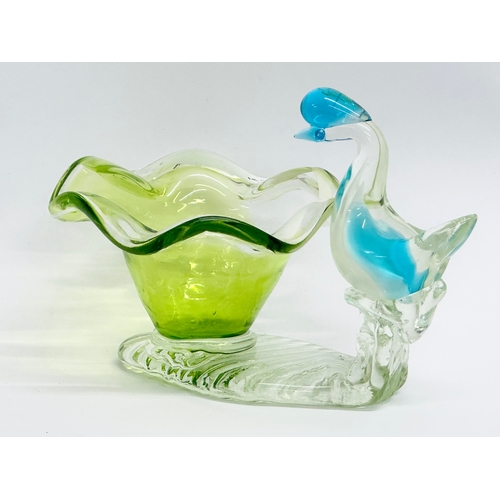 325 - A Murano Glass bowl. 15x11x11cm