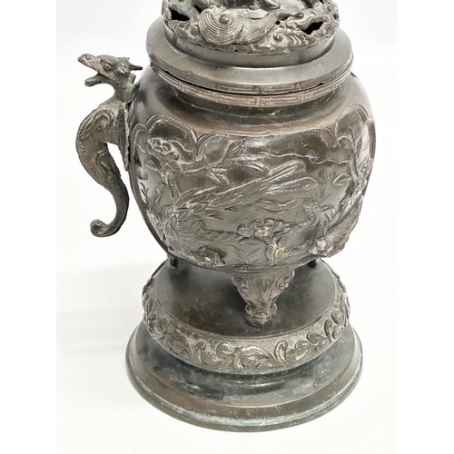 306A - A Mid/Late 19th Century Japanese bronze censer with cover. Early Meiji Period. 27cm