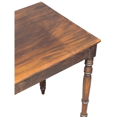 324 - A 19th Century Victorian mahogany side table. 82x52x74cm