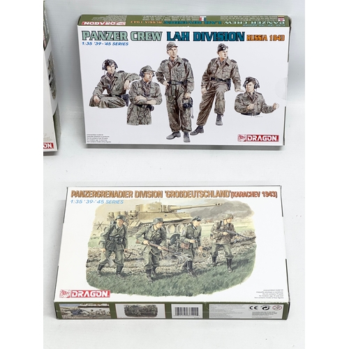 770 - 4 unused model kits. A Dragon Panzer Crew LAH Division Russia 1943. A Dragon Panzergrenadier Divisio... 